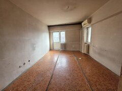 Calea Giulesti, chiar vav stadion, stradal, vedere fata, bloc 1989, 77 mp